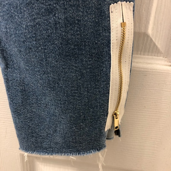 FRAME le High Straight Zip Jean - Picture 3 of 9